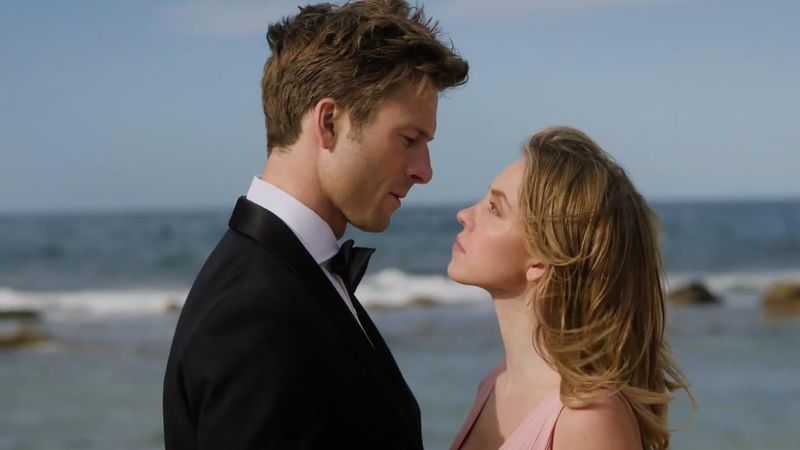 Anyone But You (2023) - Two People Who Seemingly Cannot Stand Each Other