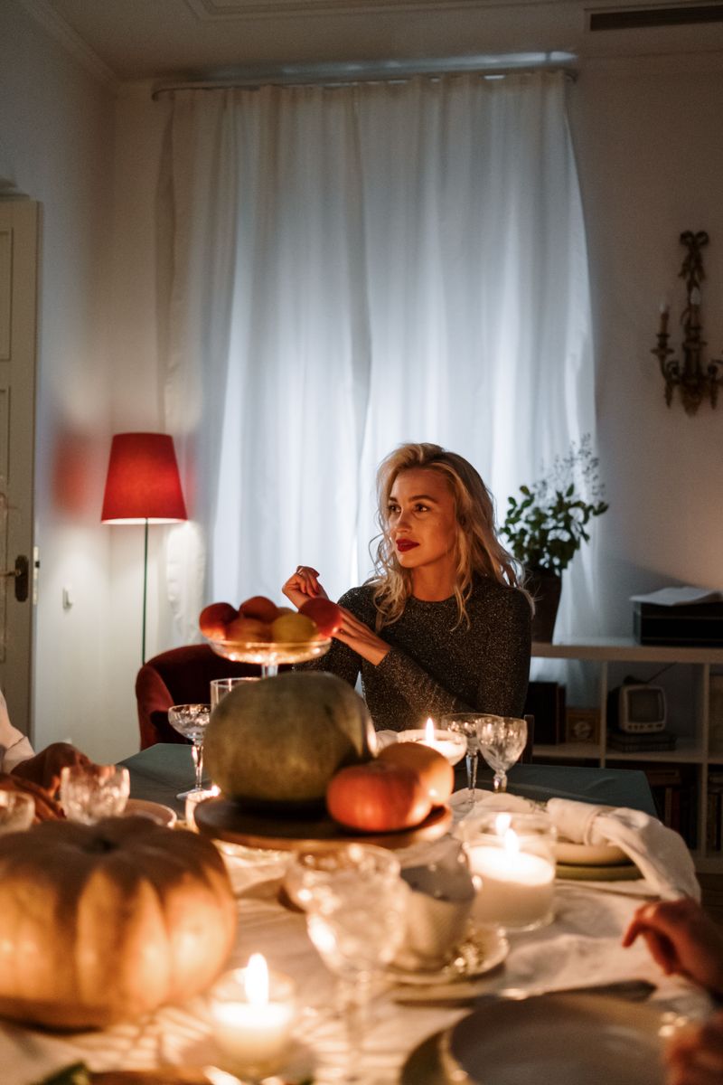 Be a Gracious Hostess When Guests Visit