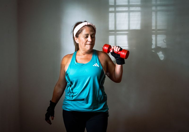 Build and Maintain Muscle Through Strength Training