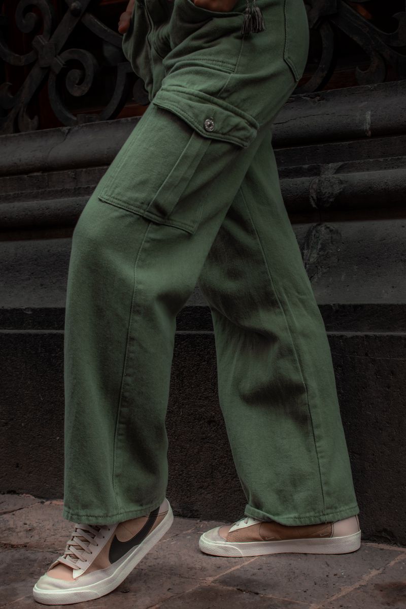 Cargo Pants with Excessive Pockets