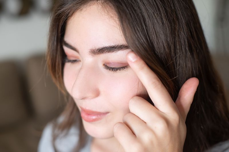 Choose Soft Brown Eyeshadow