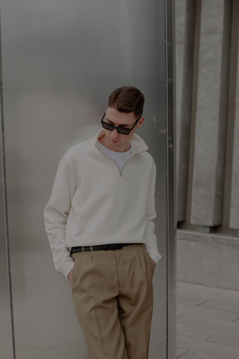 Dressing to Disappear