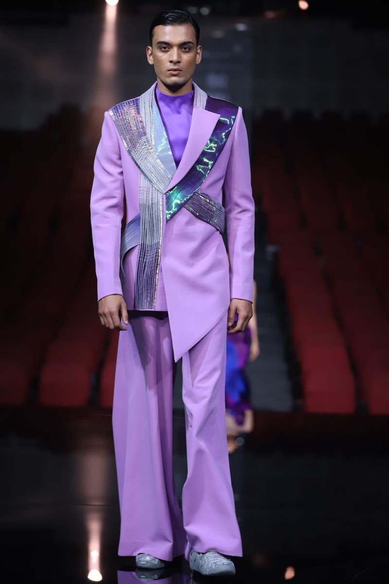 Gender-Fluid Tailoring