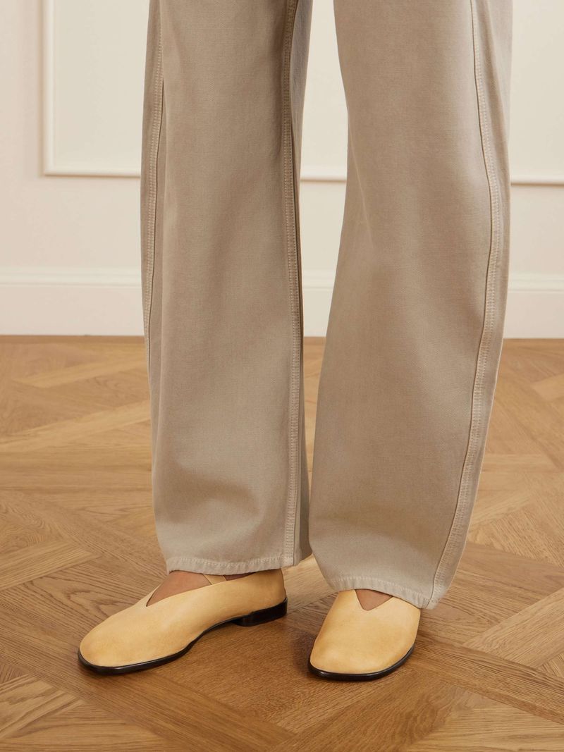 Glove-Fit Shoes