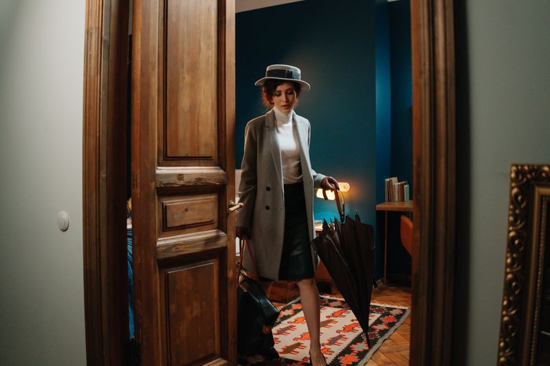 Look Neat and Presentable When Your Husband Comes Home