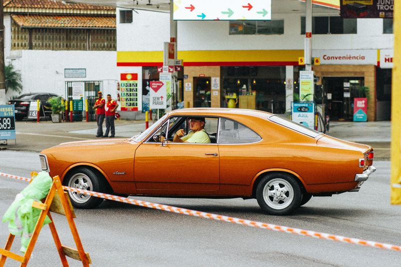 Paying for gas before pumping with cash inside the station