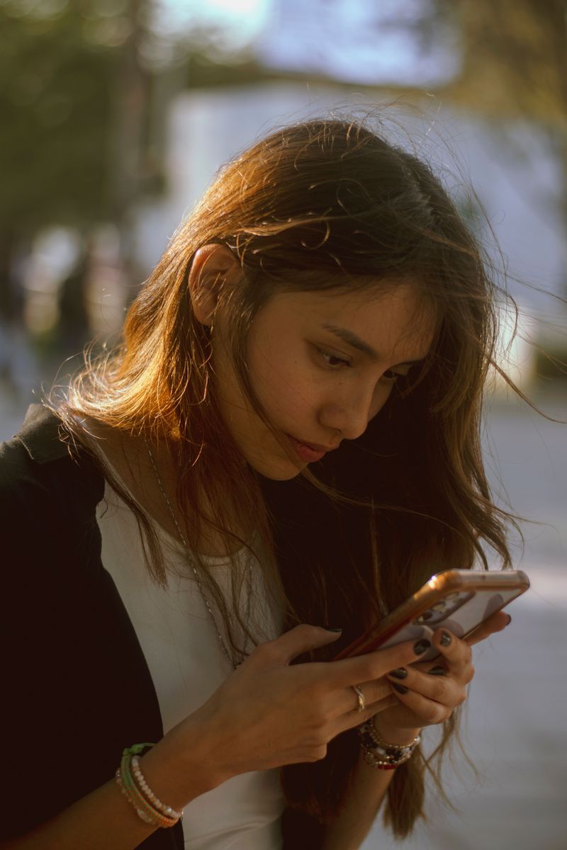 Picture-Perfect Expectations Online
