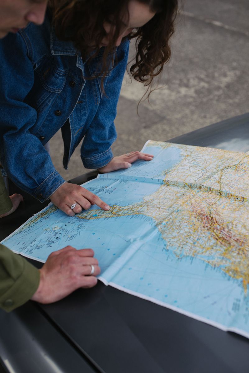 Reading Paper Maps