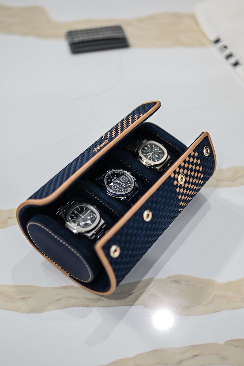 Status-Symbol Watches, Bags, and Accessories