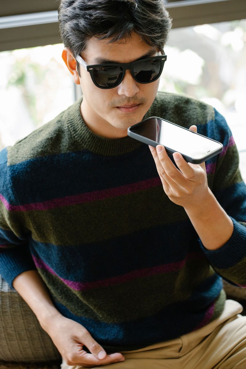 Taking Speakerphone Calls Around Other People