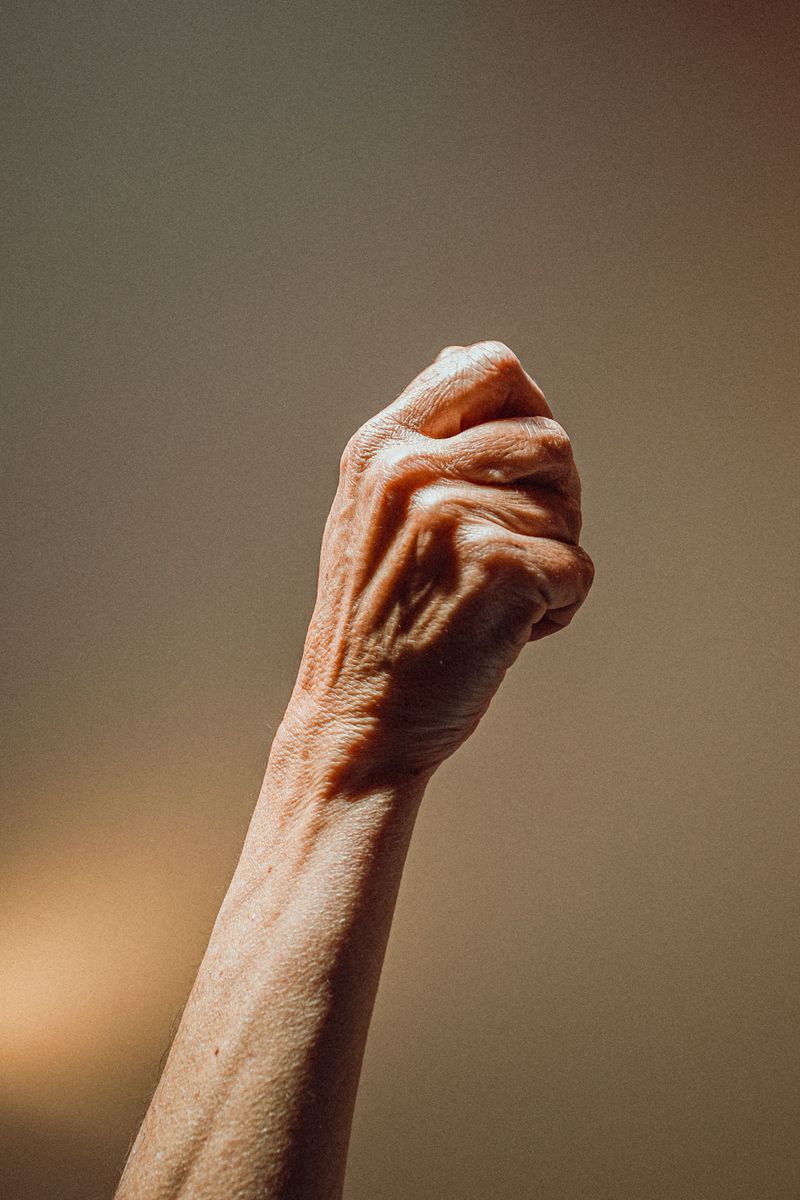 Visible Veins and Changing Hands
