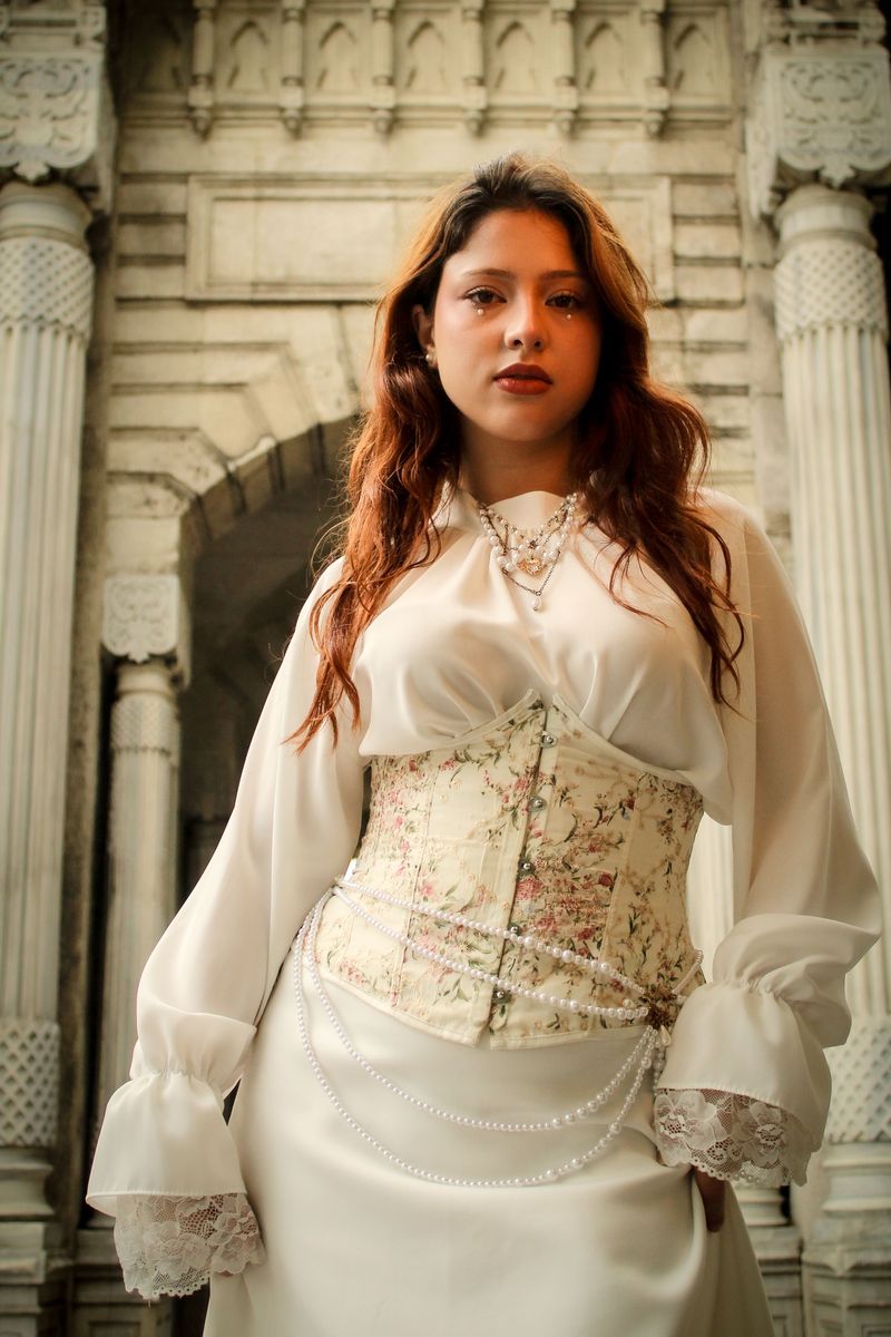 Waist-Cinching Belt