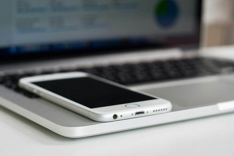 Your Email Inbox Rarely Exceeds A Few Unread Messages