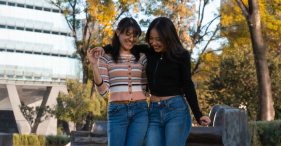 Before putting your trust in a new friend, consider these 12 qualities