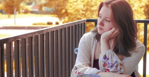Women Who Give More Than They Receive May Recognize These 12 Behaviors