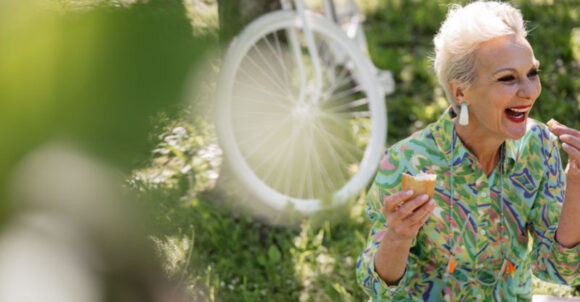 Women who look and feel younger often share these 12 habits