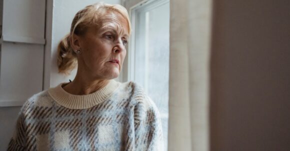11 Common Habits That May Indicate Someone Is Feeling Lonely