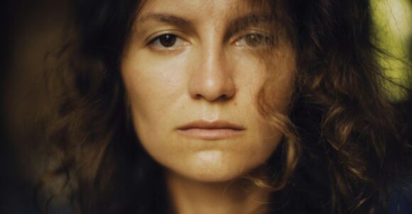 13 Characteristics Seen in People Who Feel Unhappy With Life