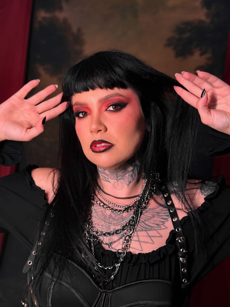 Bold, Dramatic Makeup