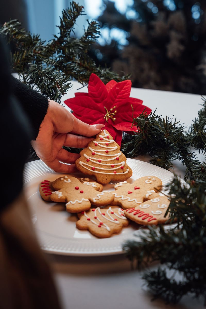 Exchanging Homemade Christmas Cookies