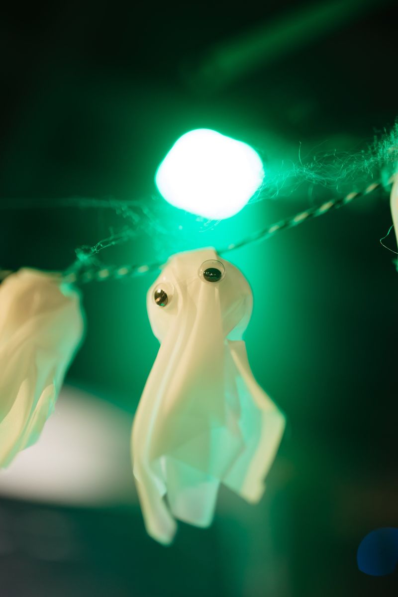 Floating Tissue Ghosts