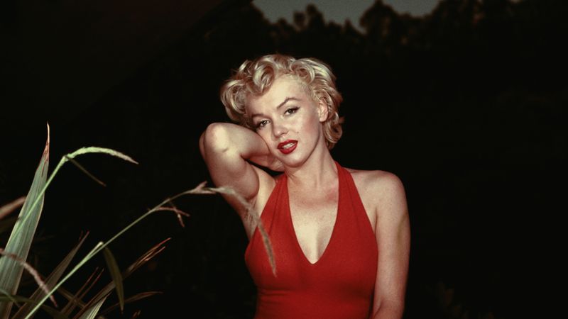 Marilyn Monroe Curls